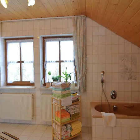アパート In Bernhardsberg Nahe Skipisten *
